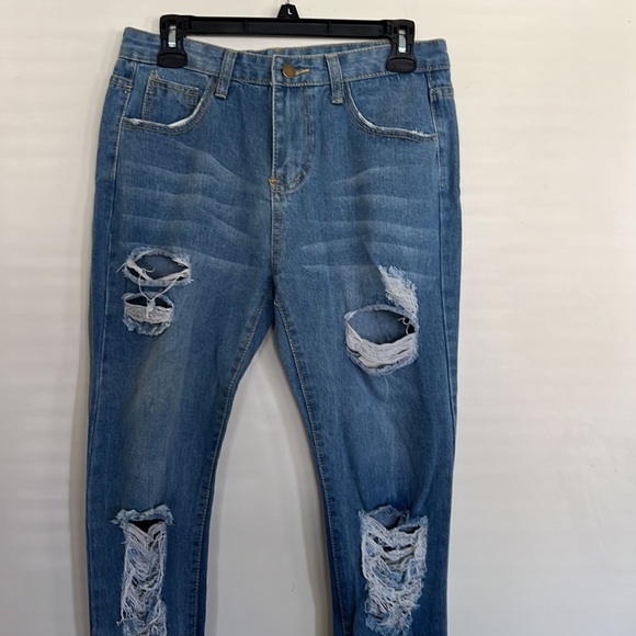 Distressed Jeans - Picture 2 of 9
